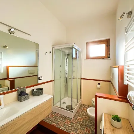 A Serenai - Elegante In Centro *